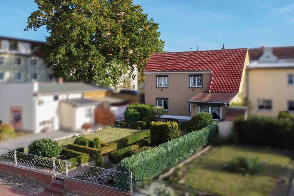 Thumbnail-Raum zur Selbstverwirklichung: Charmantes 4-Zi.-REH mit Garten und Garage in Friedland