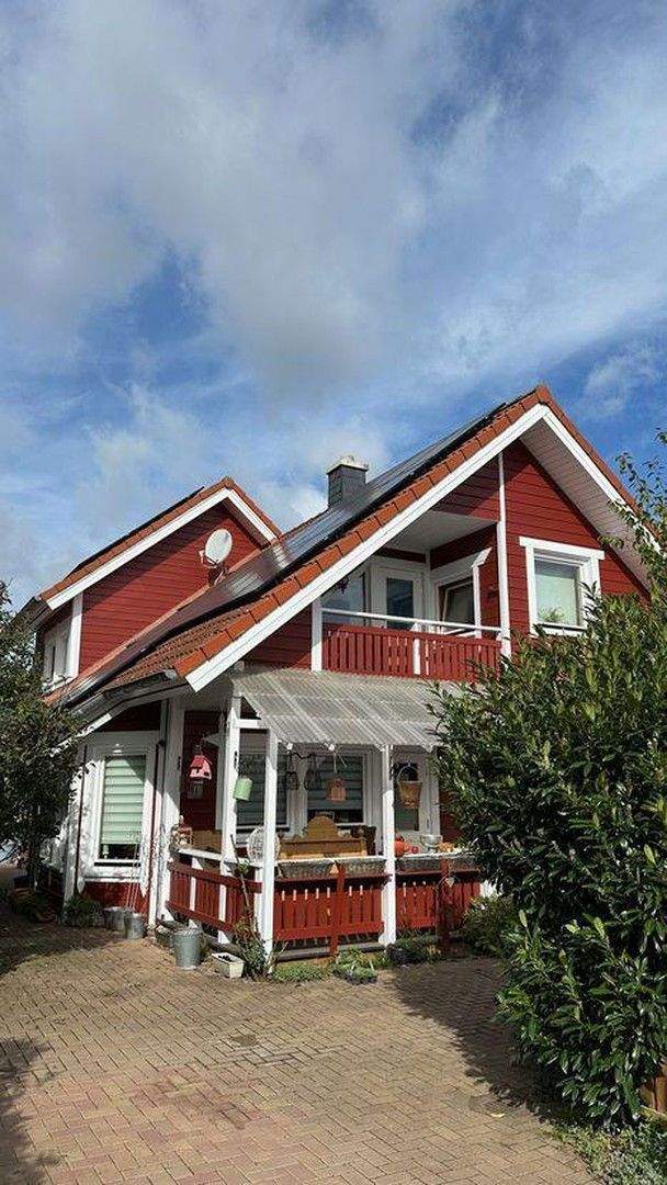 Thumbnail-Wunderschönes schwedenrotes Holzhaus am Feldrand | von Privat