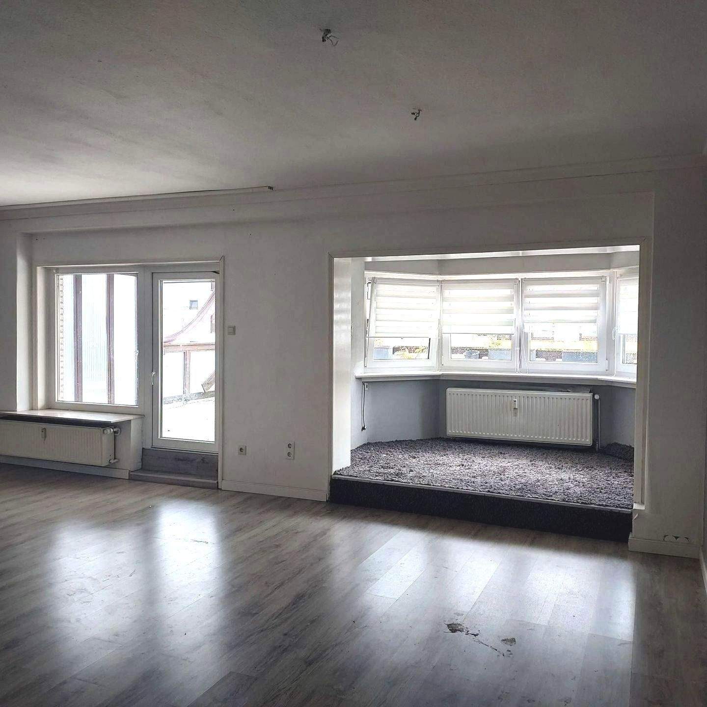 Thumbnail-Balkon XXL in Geestemünde sucht neuen Sonnenanbeter!