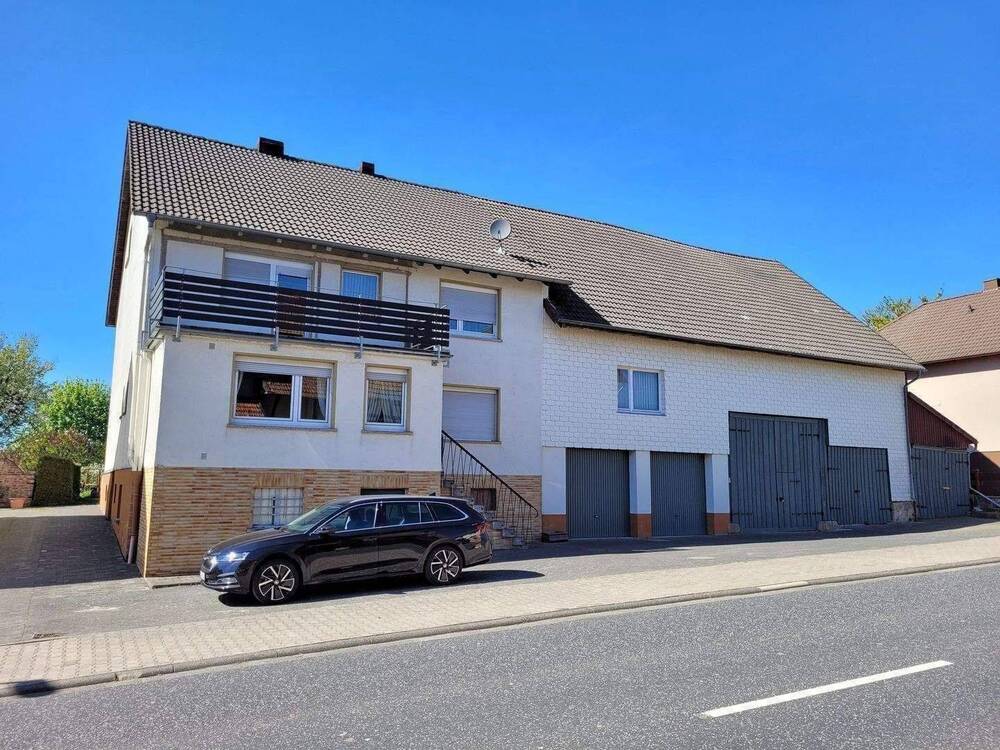 Thumbnail-VIEL PLATZ!!! Einfamilienhaus mit Scheunenanbau in Alsfeld-Lingelbach