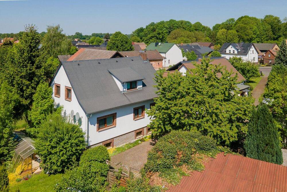 EFH + zwei Wohnungen