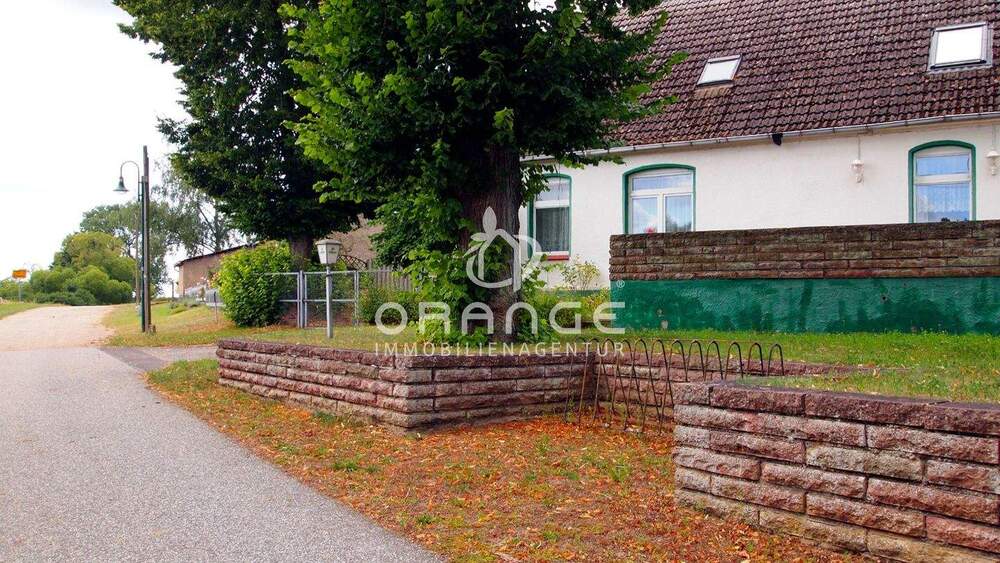 Thumbnail-***Sanierungsobjekt : Wohnen und Arbeiten unter einem Dach***