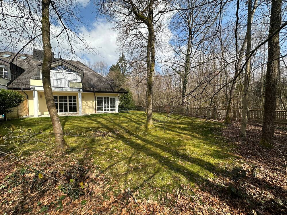 Thumbnail-Großzügige Erdgeschoß- Maisonette-Wohnung in traumhaft ruhiger Lage und großem Grundstück Grünwald