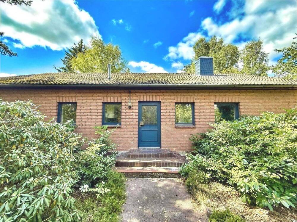 Thumbnail-Entspannter Wohlfühl-Bungalow mit großer Garage und liebevollem Erholungsgarten für alle Generationen