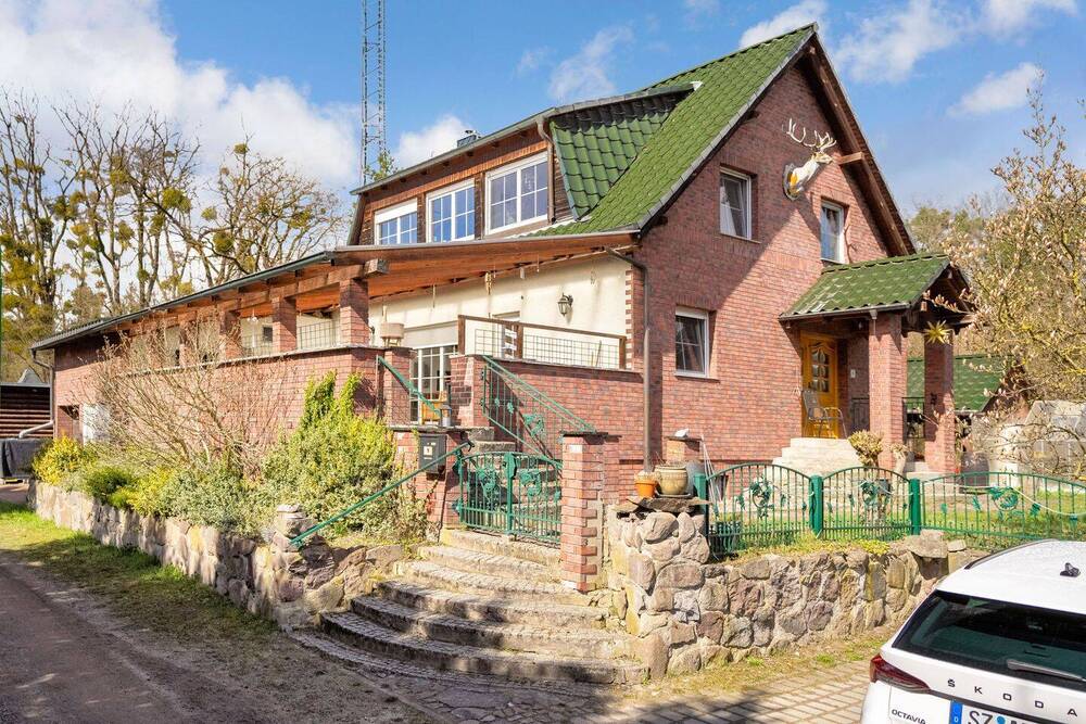 Thumbnail-Ein Zuhause zum Entfalten: Großzügiges Wohnen mit Einliegerwohnung, eigenem Wald und Pool