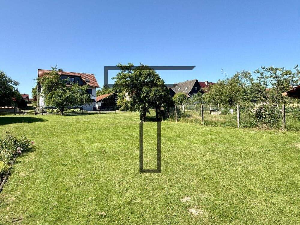 Thumbnail-RESERVIERT - 3. Seitenhof mit viel Platz und gepflegten Grundstück in 99755 Hohenstein OT Limlingerode