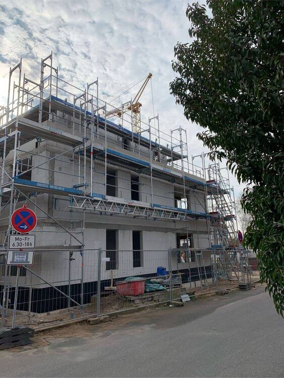 Thumbnail-Sieht gut aus für Sie! Top-2-Zimmer-Neubau-Whg. mit Balkon, Duschbad, Abstellraum, großzügig belichtet, barrierefrei und mit Komplett-Ausstattung!