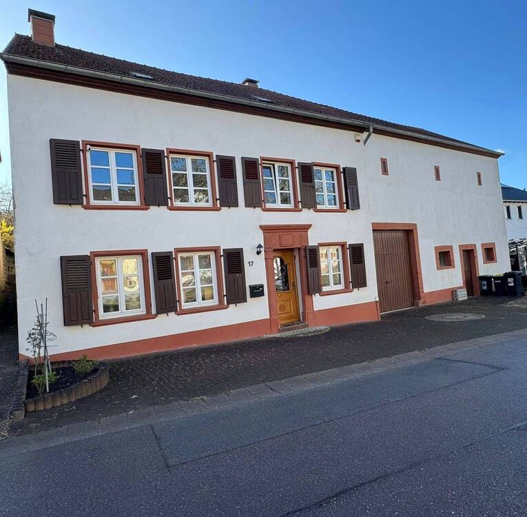 Thumbnail-Bauernhaus mit Scheunen und viel Potenzial direkt an der Grenze L-Remich