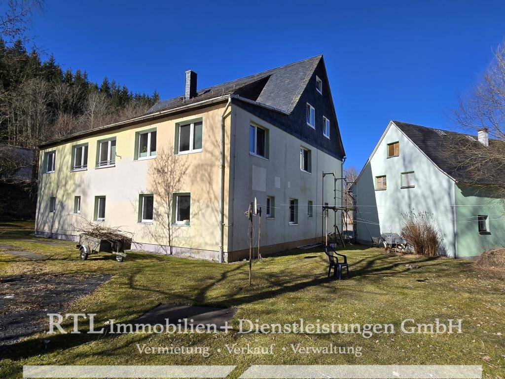 Thumbnail-Mehrfamilienhaus mit 8 Einheiten, Gewerbehalle & 2.500m² Teich - vielseitiges Immobilienpaket