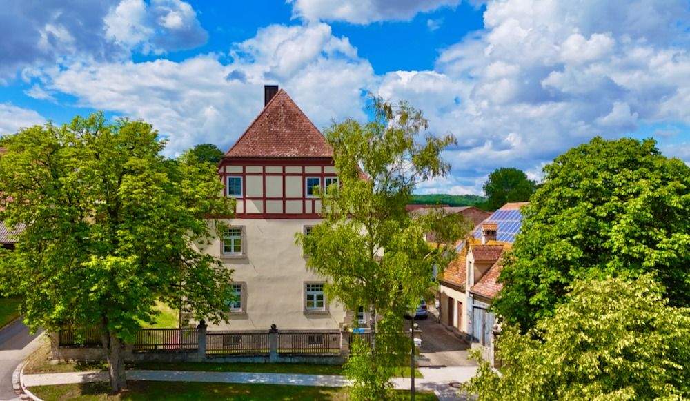 Thumbnail-Schönes Anwesen in naturnaher Lage von Bad Windsheim