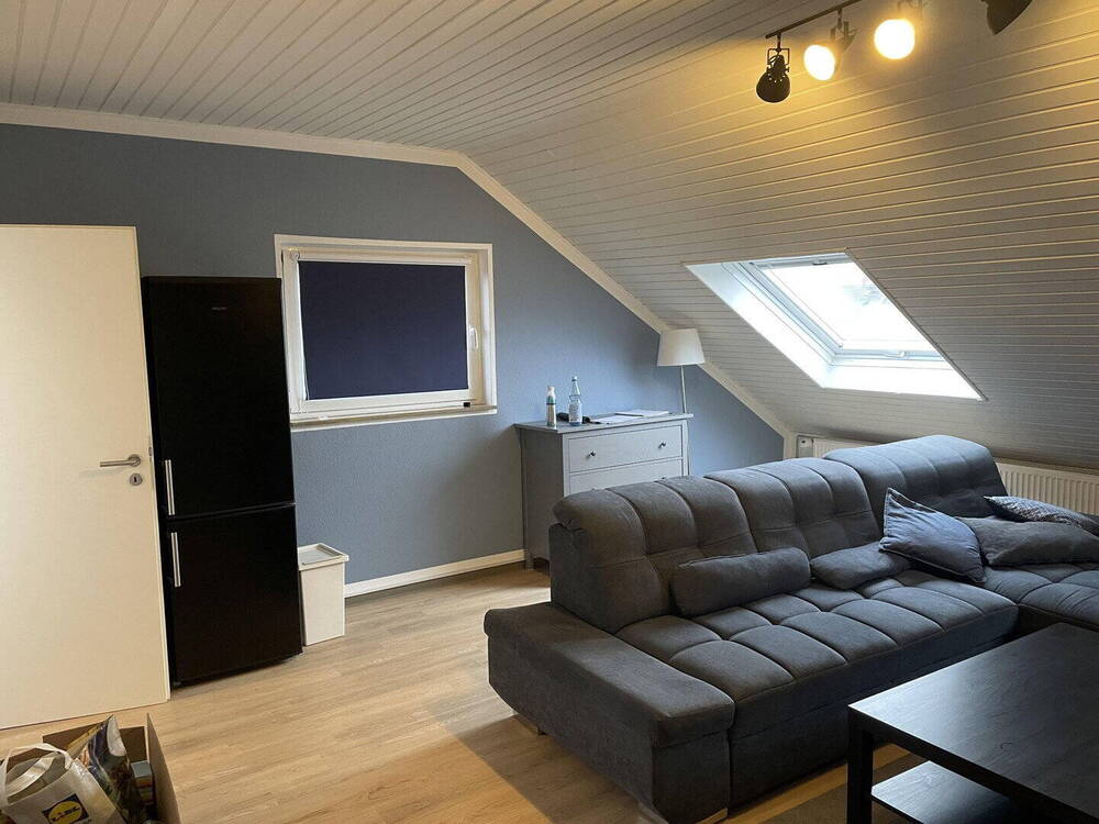 Thumbnail-Schöne vollmöblierte 3,5-Zimmer Dachgeschosswohnung in Mannheim-Neckarau