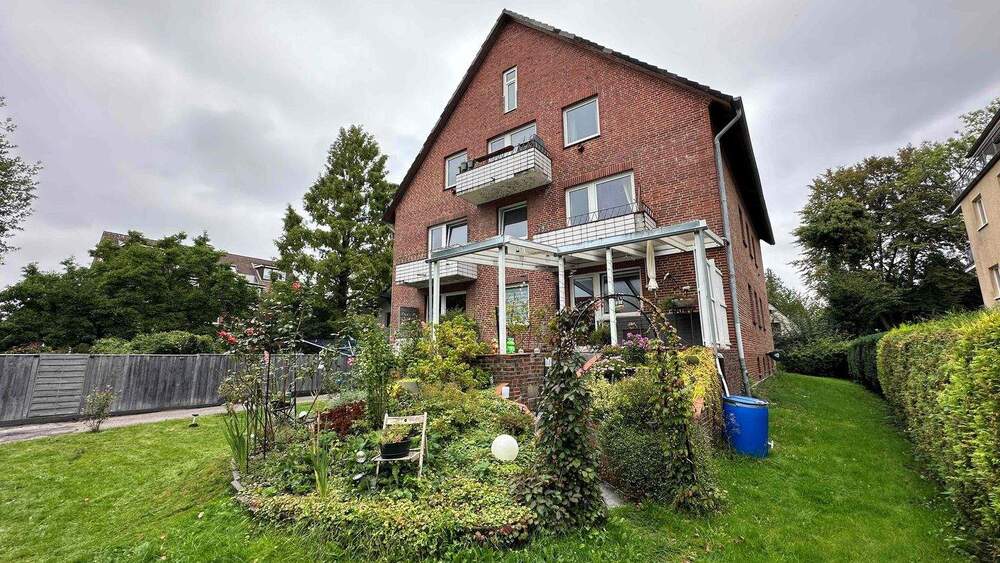 Thumbnail-Solides, voll vermietetes Mehrfamilienhaus mit 6 Garagen