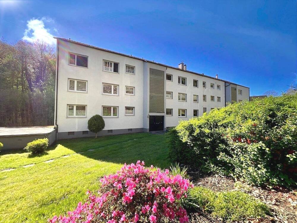 Thumbnail-Großzügige 4-Zimmer Eigentumswohnung mit Loggia und Garage in Ennepetal Hasperbach