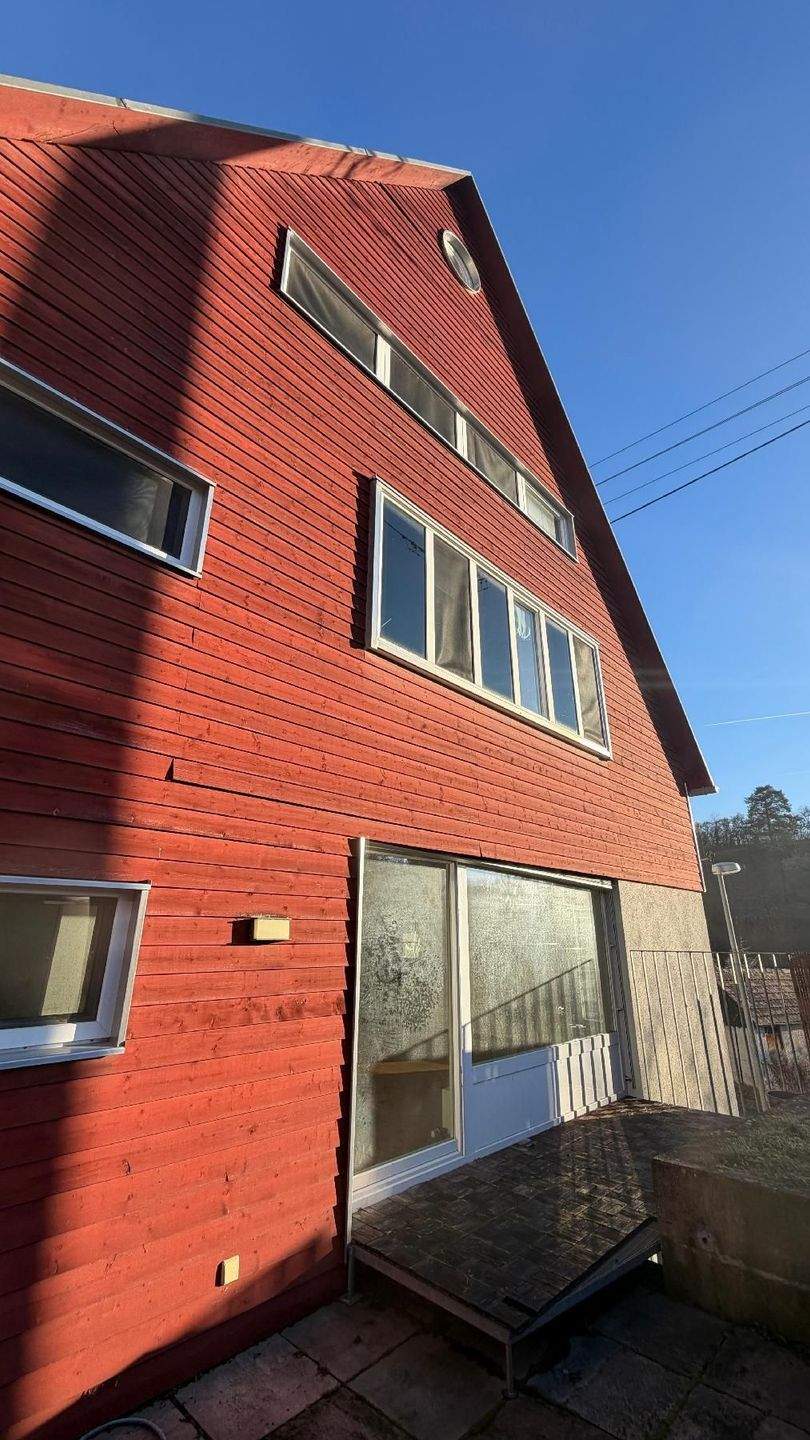 Thumbnail-Freestanding single Family home 4 bedrooms 3 bathrooms + lots of storage near the nature!