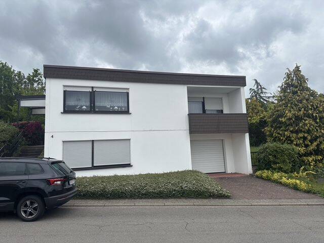 Thumbnail-Wannemacher Immobilien **** Schöner freistehender Bungalow in einer der begehrtesten Lage von Neunkirchen - Wellesweiler****