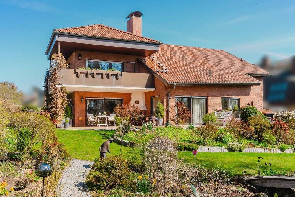 Thumbnail-Architektenjuwel mit unverbaubaren Blick in die Dönche und grosszügigen Garten