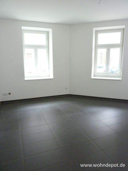 Thumbnail-ab Juli * 2 Zimmer * EBK mgl. * Hochparterre * Fliesenboden * FuBoHzg. * Anger-Crottendorf