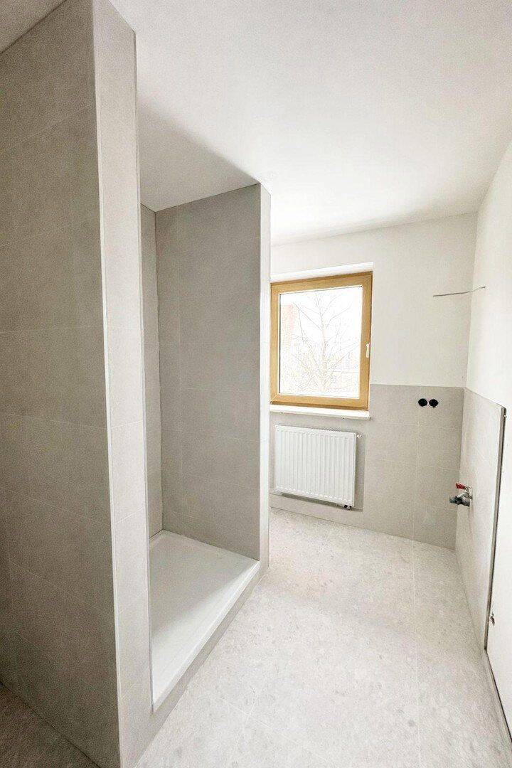 Thumbnail-Frisch sanierte 3-Zimmer-Wohnung mit Süd-West-Balkon und Blick ins Grüne in Fürth-Unterfarrnbach