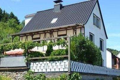 Thumbnail-Familienfreundliches Haus mit Garten, 3 Wohneinheiten, Garagen und Keller Weitblick