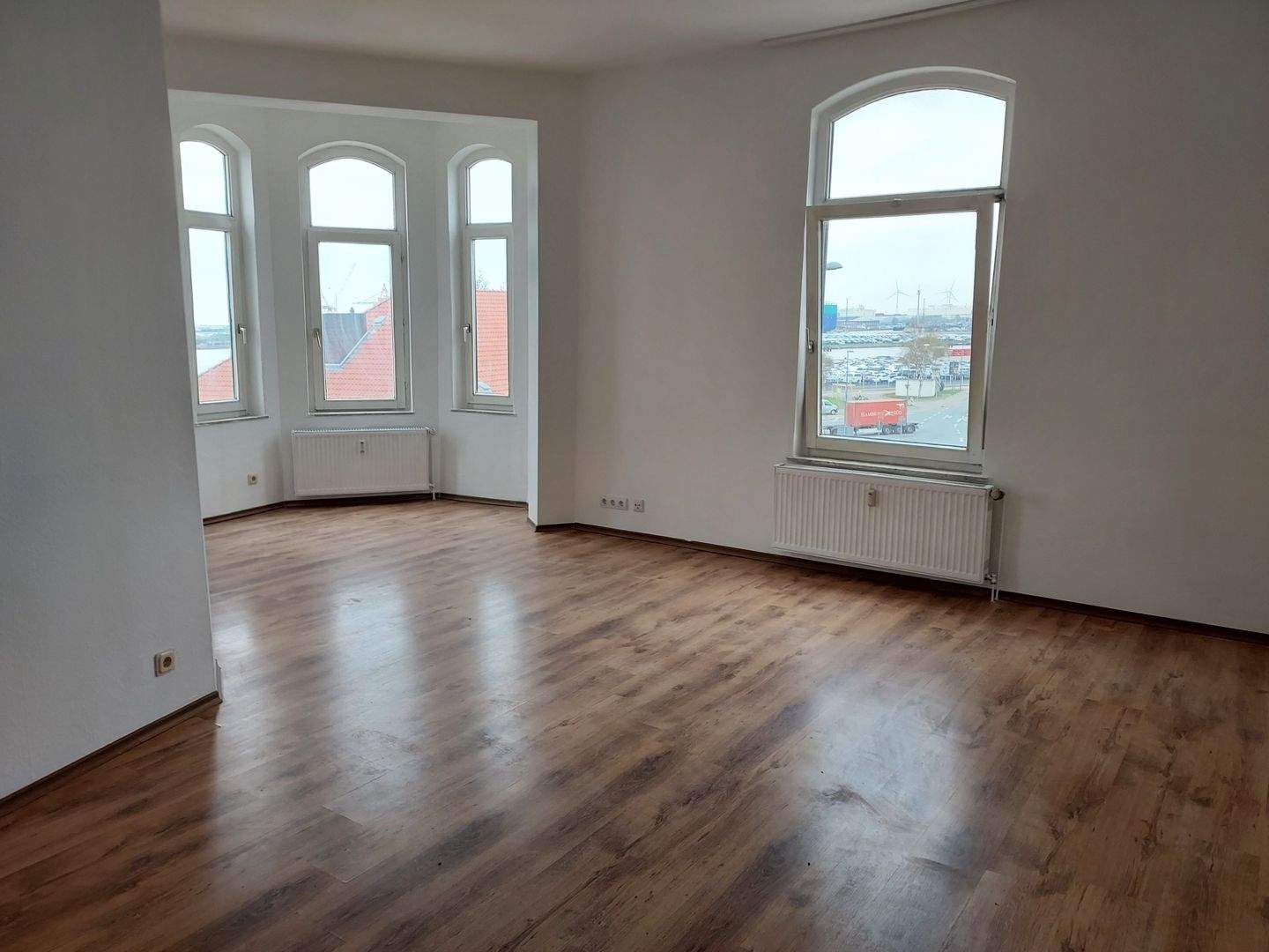 Thumbnail-3 Zimmer Wohnung mit Weserblick im 1.OG, 85 m² gut geeignet für Familien