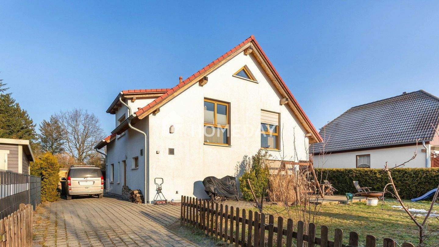 Thumbnail-Massiv gebautes KfW-70-Haus mit 5 Zimmern, hohem Wohnkomfort und schönem Garten