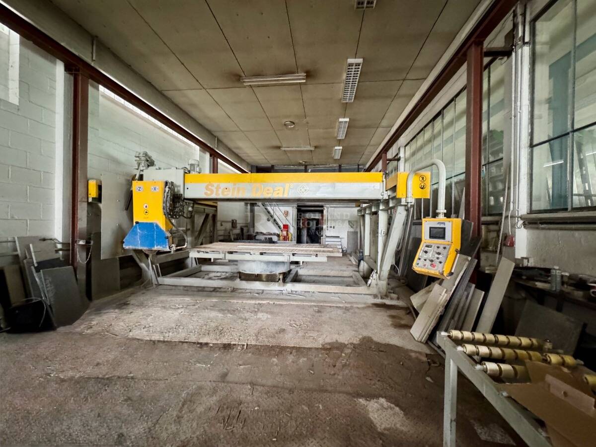 Thumbnail-ca. 250 m² Produktionshalle und ca. 85 m² Büro in Hüttenberg zu vermieten
