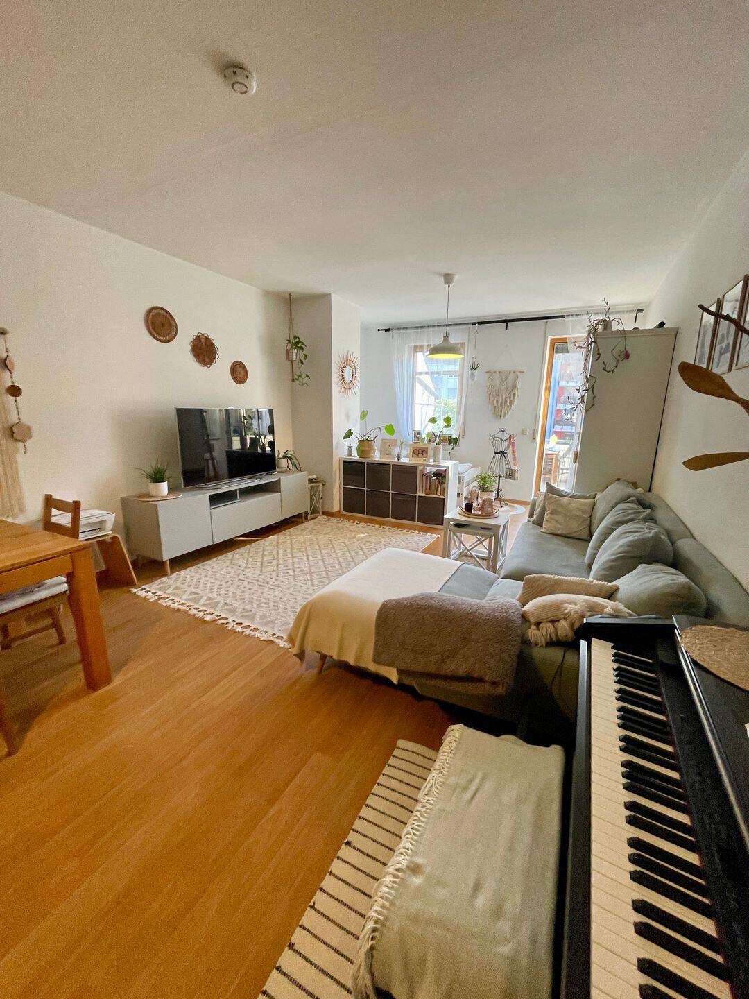 Thumbnail-Einladende 3-Zimmer-Wohnung mit großem Balkon und offener Küche in gepflegtem Umfeld