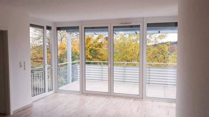 Thumbnail-helle 3,5-Zimmer Wohnung mit Balkon Neubau