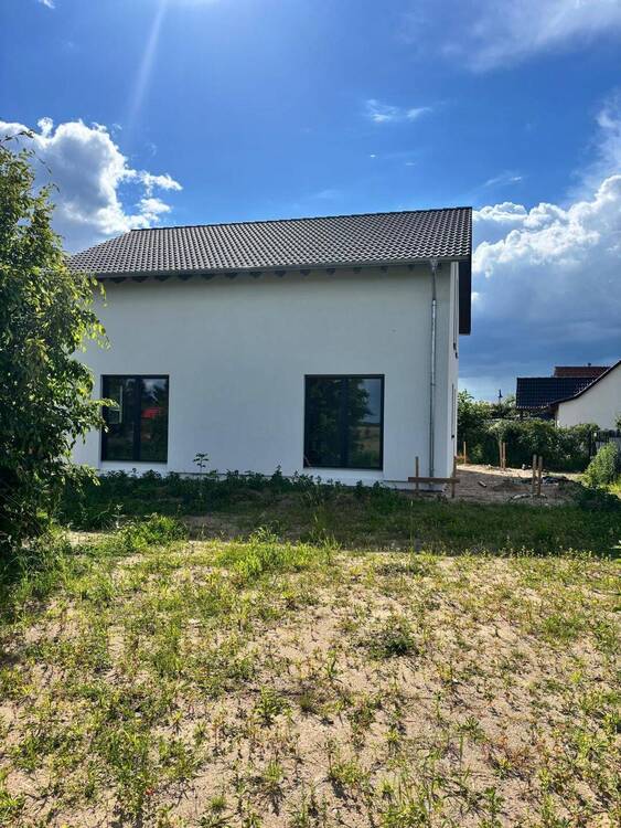Thumbnail-Ausbauhaus auf ca. 1.800 m² Grundstück in Schönwalde-Glien