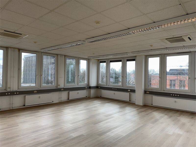 Thumbnail-Büro auf dem alten Gewerbehof von Borsig zu mieten