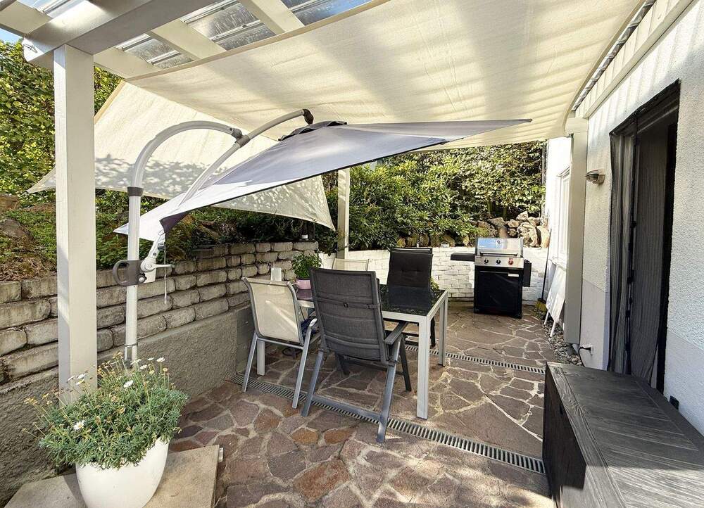 Thumbnail-Gemütliche Single-Wohnung mit liebevoll angelegtem Außenbereich