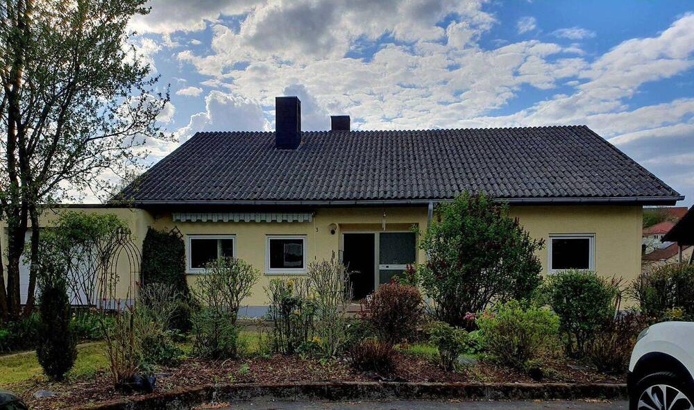 Thumbnail-Einfamilienhaus mit großem Garten in ruhiger und gepflegter Lage, provisionsfrei von privat