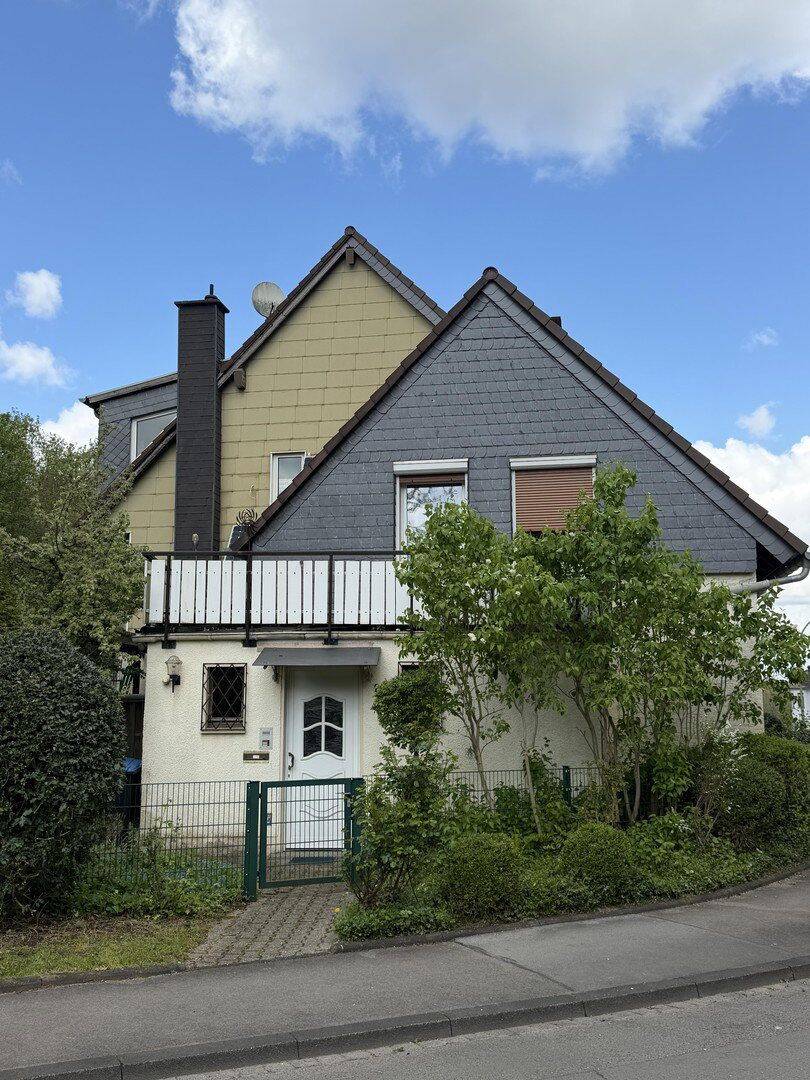 Thumbnail-Einfamilienhaus mit Einliegerwohnung im Grünen von privat