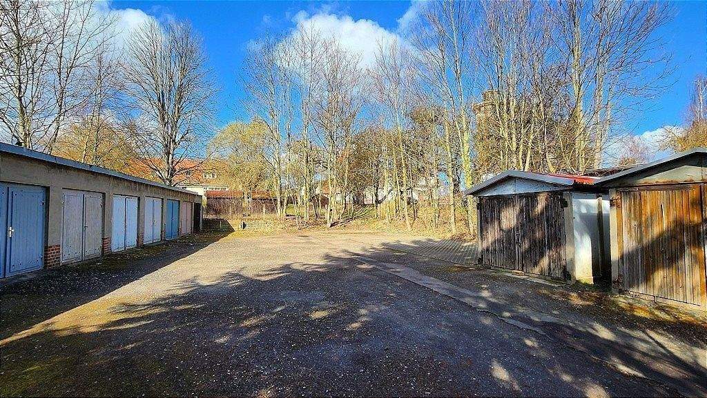 Thumbnail-Voll vermieteter Garagenhof mit Erweiterungspotenzial