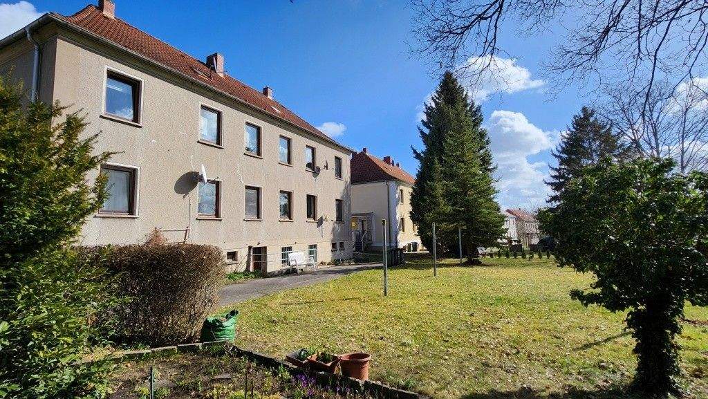 Thumbnail-Voll vermietetes Mehrfamilienhaus – 4× 3-Raum-Wohnungen mit Fernblick
