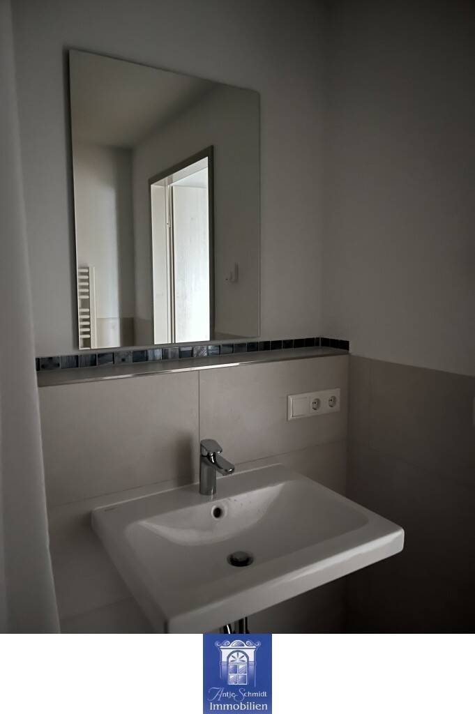 Thumbnail-Charmante Neubauwohnung im Erstbezug mit Balkon, EBK und Fußbodenheizung! Lift!