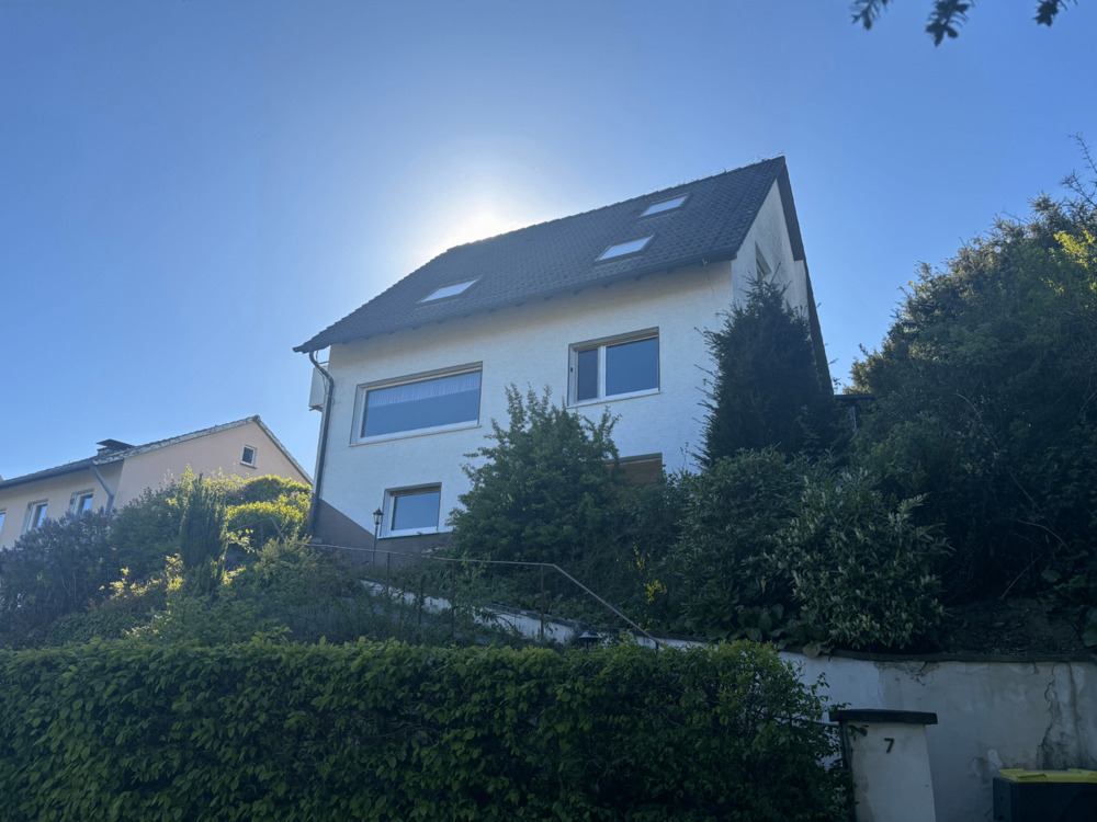 Thumbnail-Platz ohne Ende: Einfamilienhaus mit Einliegerwohnung und herrlichem Weitblick in Evingsen