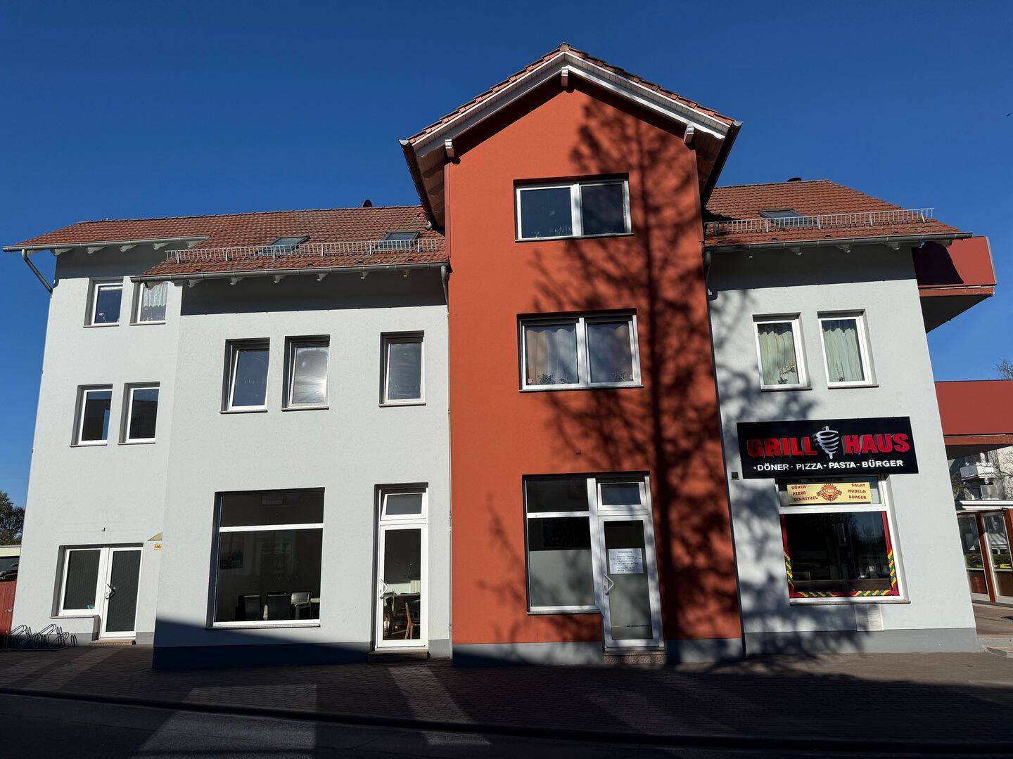 Thumbnail-2-Raum Wohnung in 99869 Sonneborn Balkon Parkplatz möglich