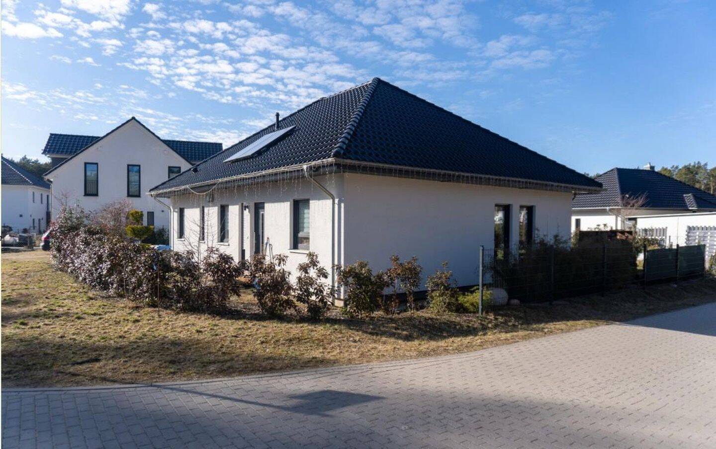 Thumbnail-Barrierefreier Bungalow mit Solar, Glasfaser & Ausbaureserve - Provisionsfrei!