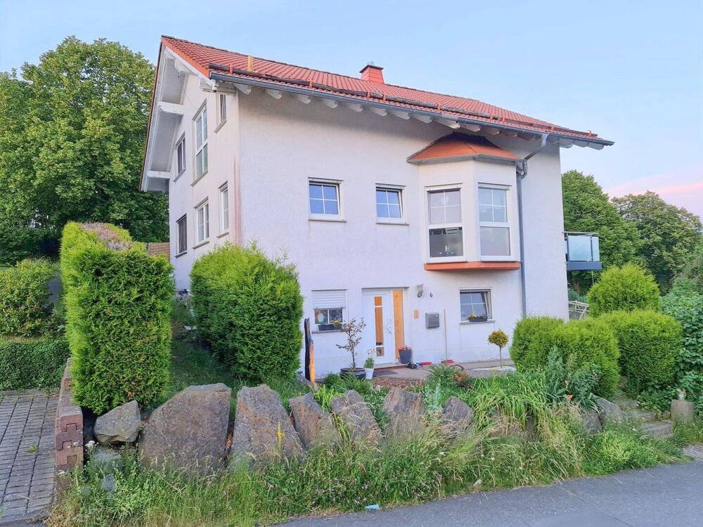Thumbnail-Einfamilienhaus mit schönem Grundstück und extra Bauplatz in bester Lage von Driedorf