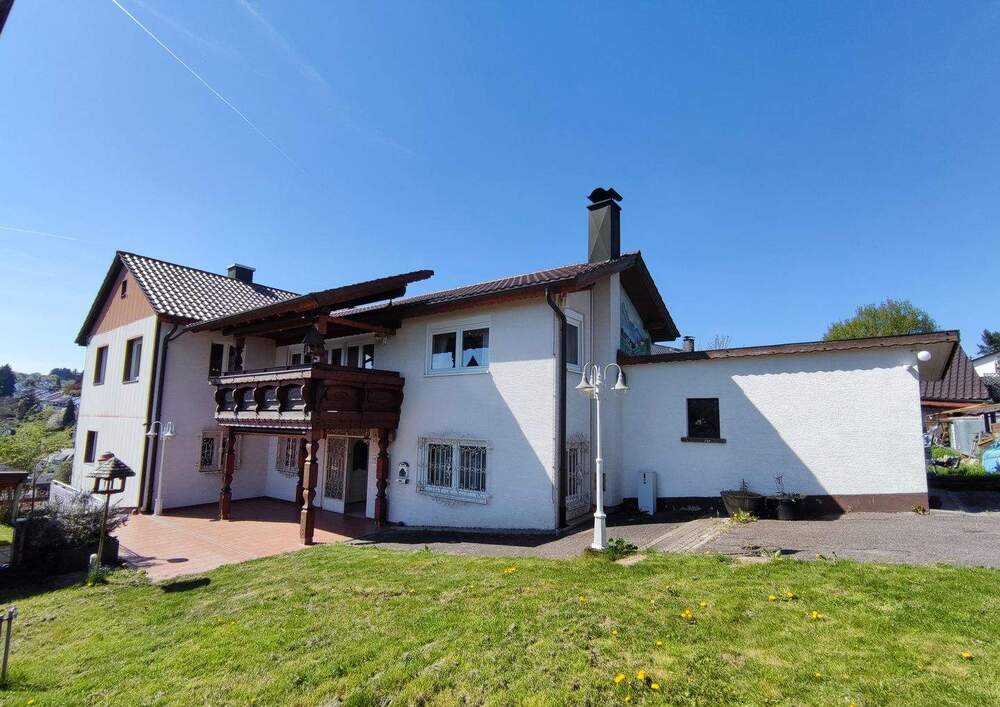 Thumbnail-1-2 FH auf Grünwettersbachs Sonnenseite - mit Aussicht !