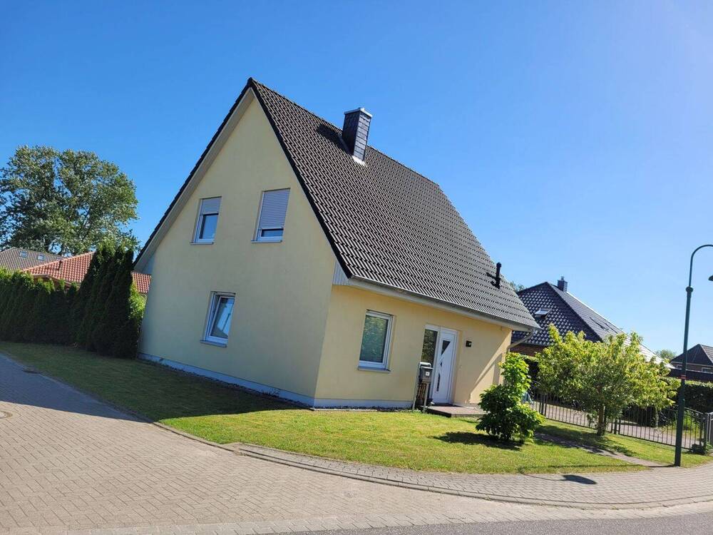 Thumbnail-Junges Einfamilienhaus mit 4 Zimmern in ruhiger Wohnlage von Zarrentin