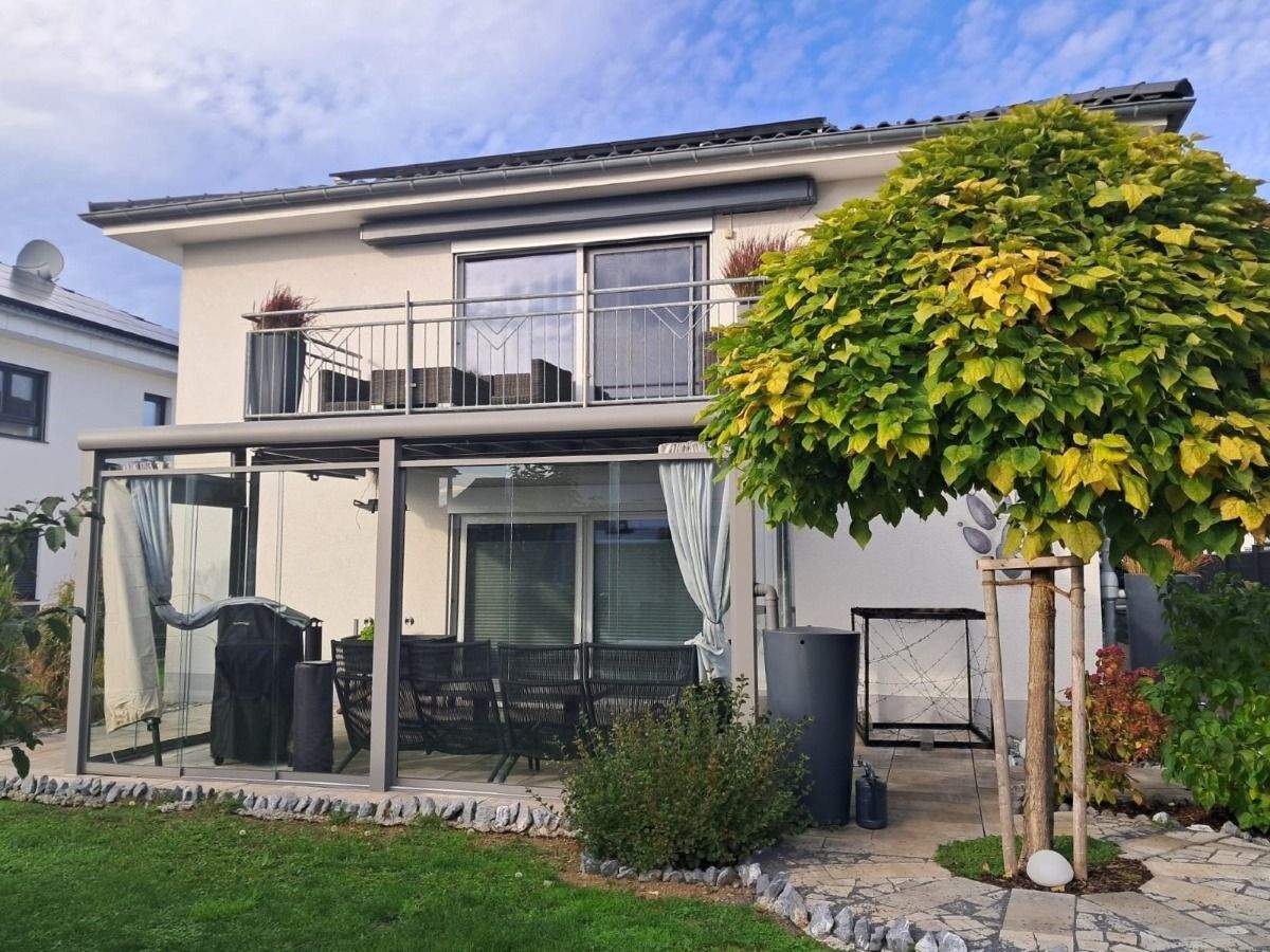 Thumbnail-Viel Platz für Familie und Homeoffice. Modernes Ein- bis Zweifamilienhaus, Effizienzklasse KFW 55