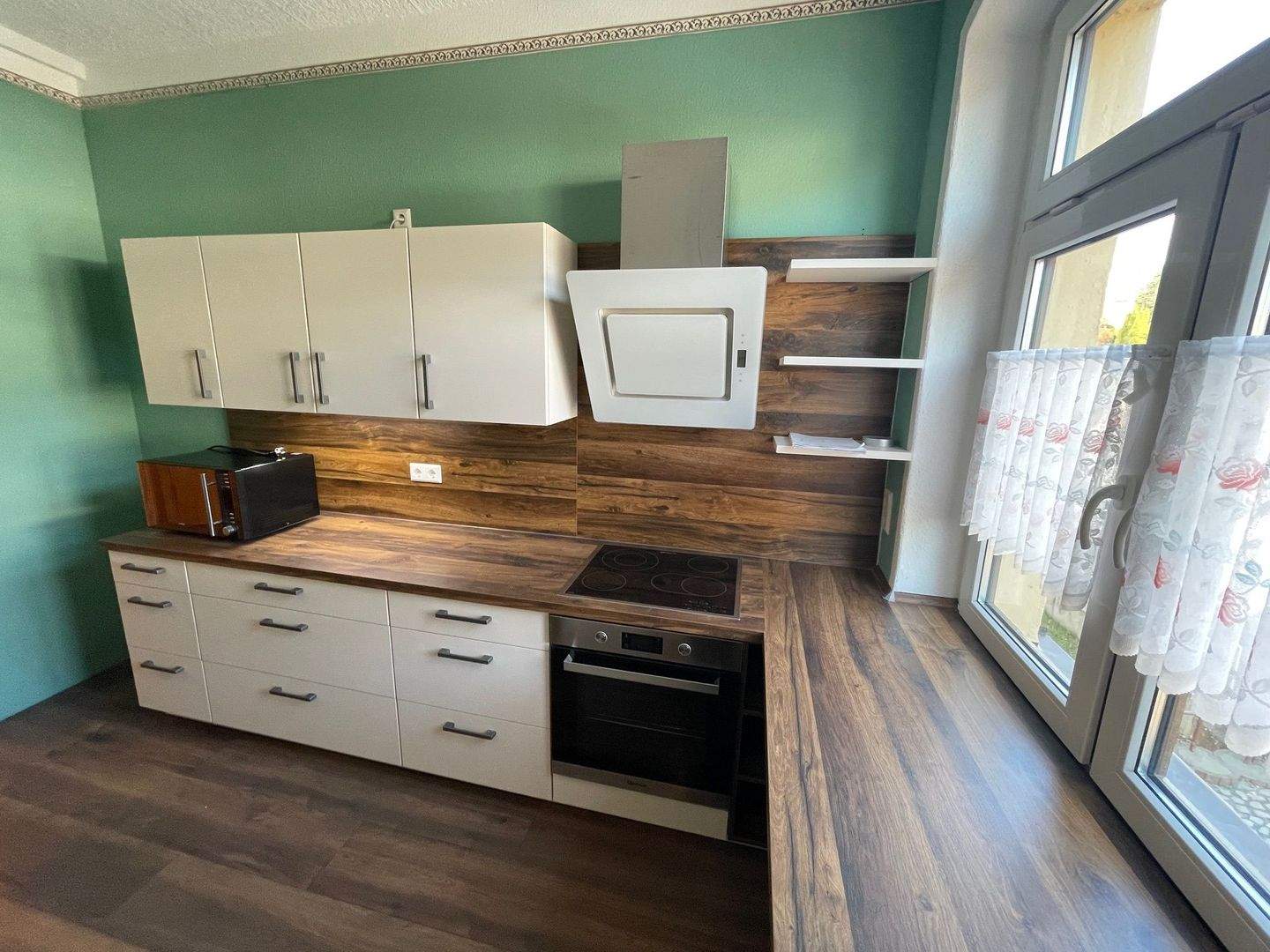 Thumbnail-Stilvoll sanierter Erstbezug mit Kamin, Einbauküche & hochwertigem Tageslichtbad