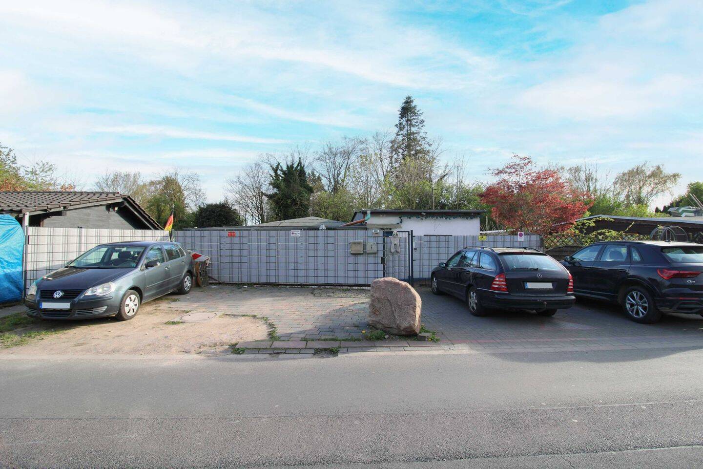 Thumbnail-Attraktives Grundstück in verkehrsgünstiger Lage - vielseitig nutzbar