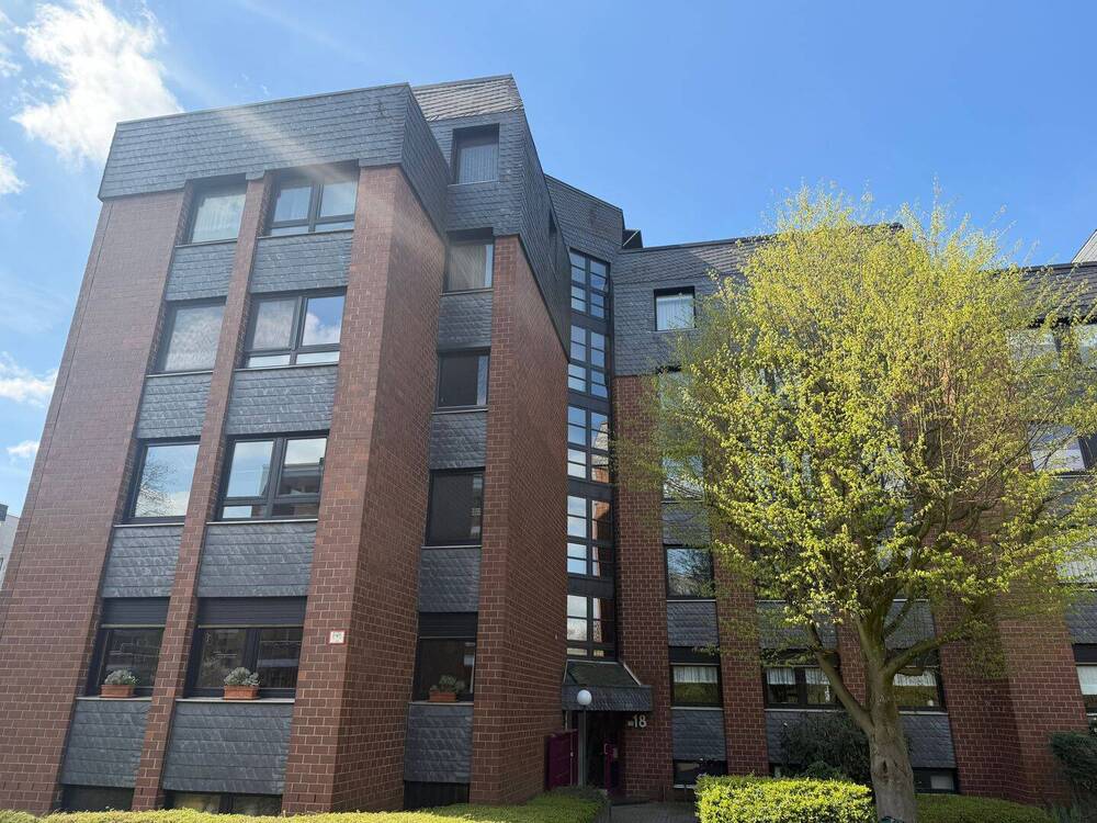 Thumbnail-Helle 2 Zimmer Dachterrassenwohnung in gepflegter Umgebung in D-Benrath!