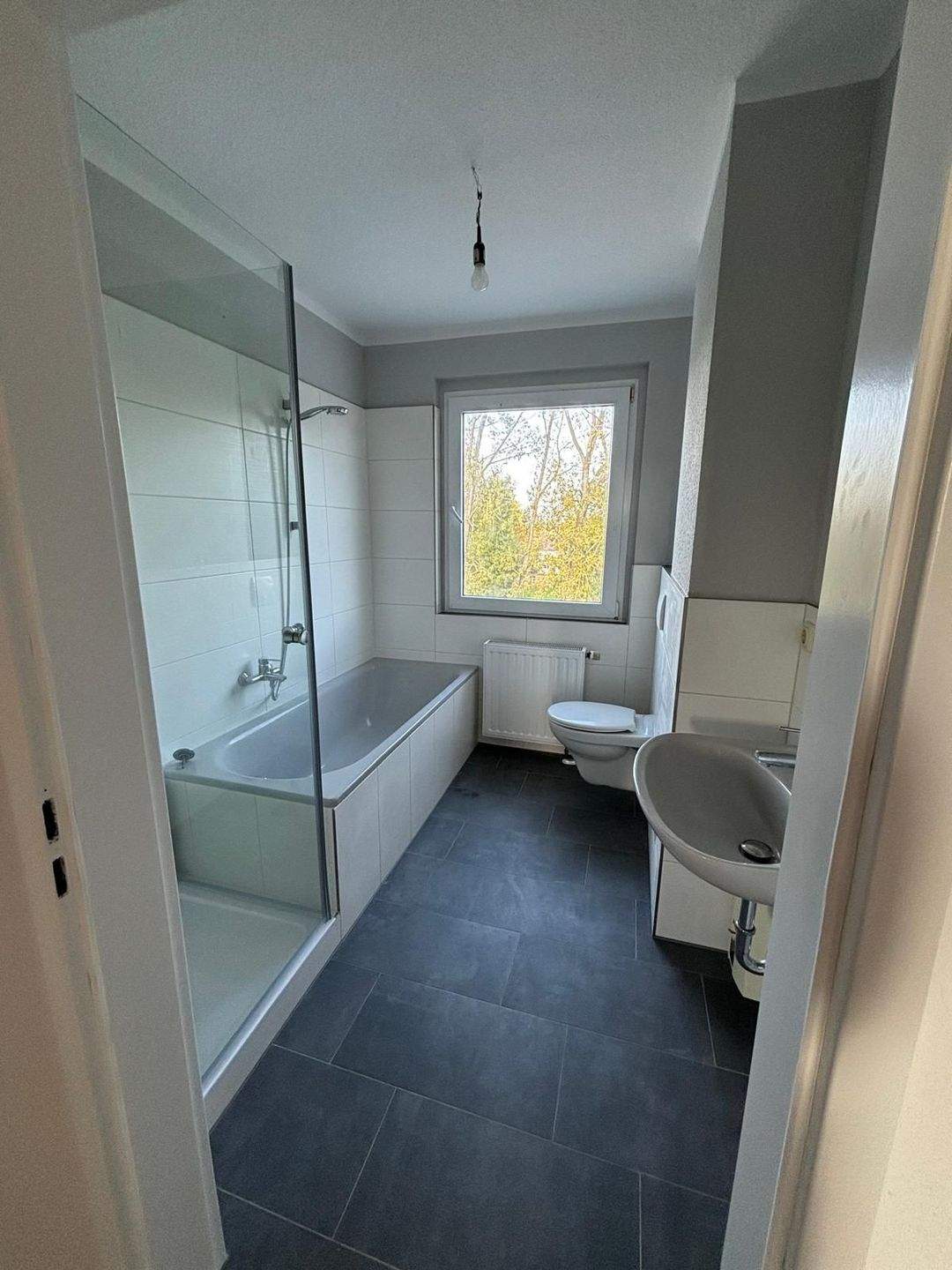 Thumbnail-schöne EG 3-Raum-Wohnung auf dem Lande - Erstbezug nach Renovierung