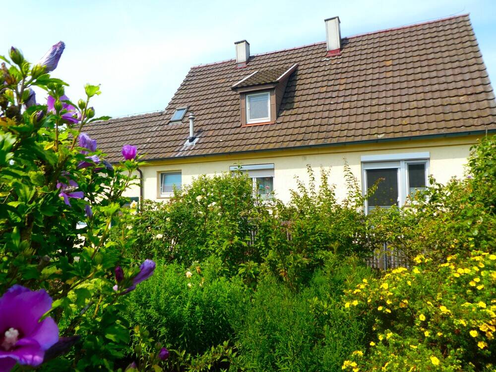 Thumbnail-Sanierungsobjekt EFH auf 678 m² großem Grundstück mit erweitertem Baufenster in Bietigheim 