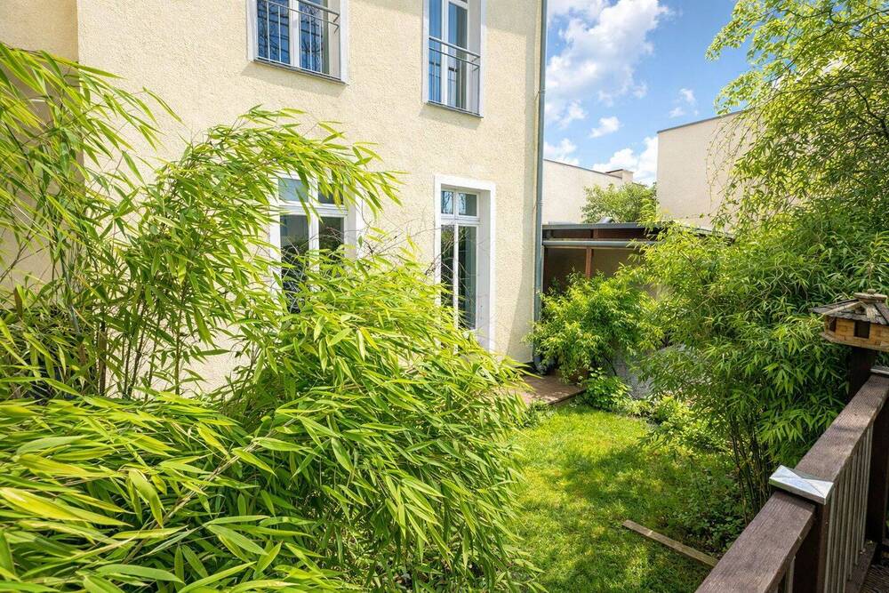 Thumbnail-Herrschaftliche Hochparterrewohnung mit Terrasse, Kamin, Carport, in ruhiger Lage