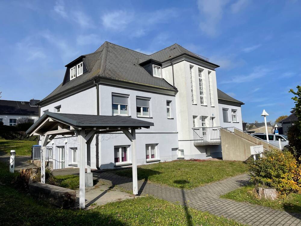 Thumbnail-Wohn- und Geschäftshaus